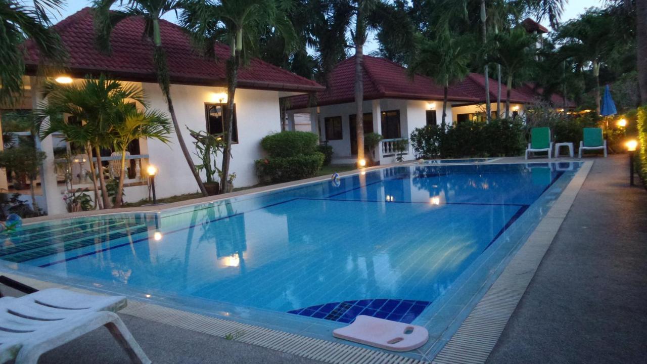 D&K Smiley Phuket Resort Rawai Kültér fotó