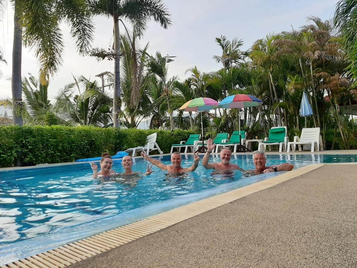 D&K Smiley Phuket Resort Rawai Kültér fotó